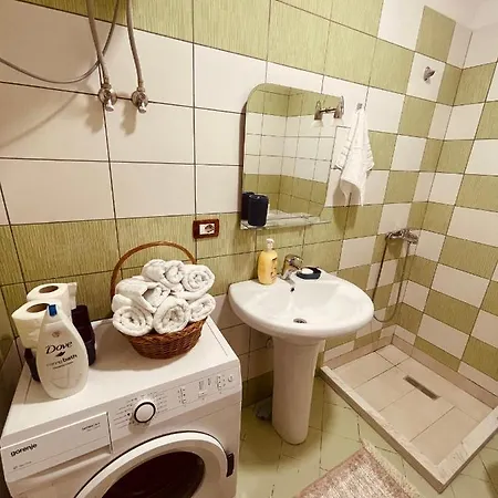 Sky 2 Center Appartement *